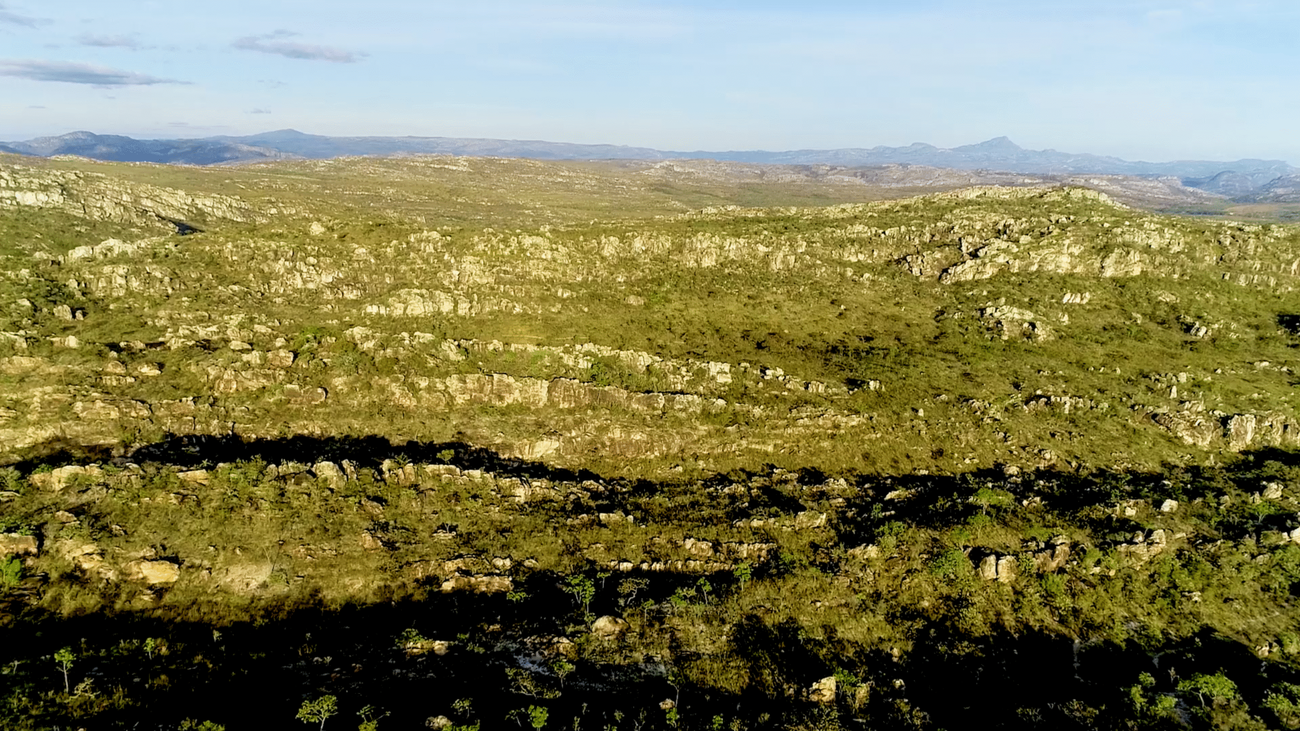 Foto mostra imagem aérea da Serra/Cordilheira do Espinhaço, na região de Diamantina, Minas Gerais